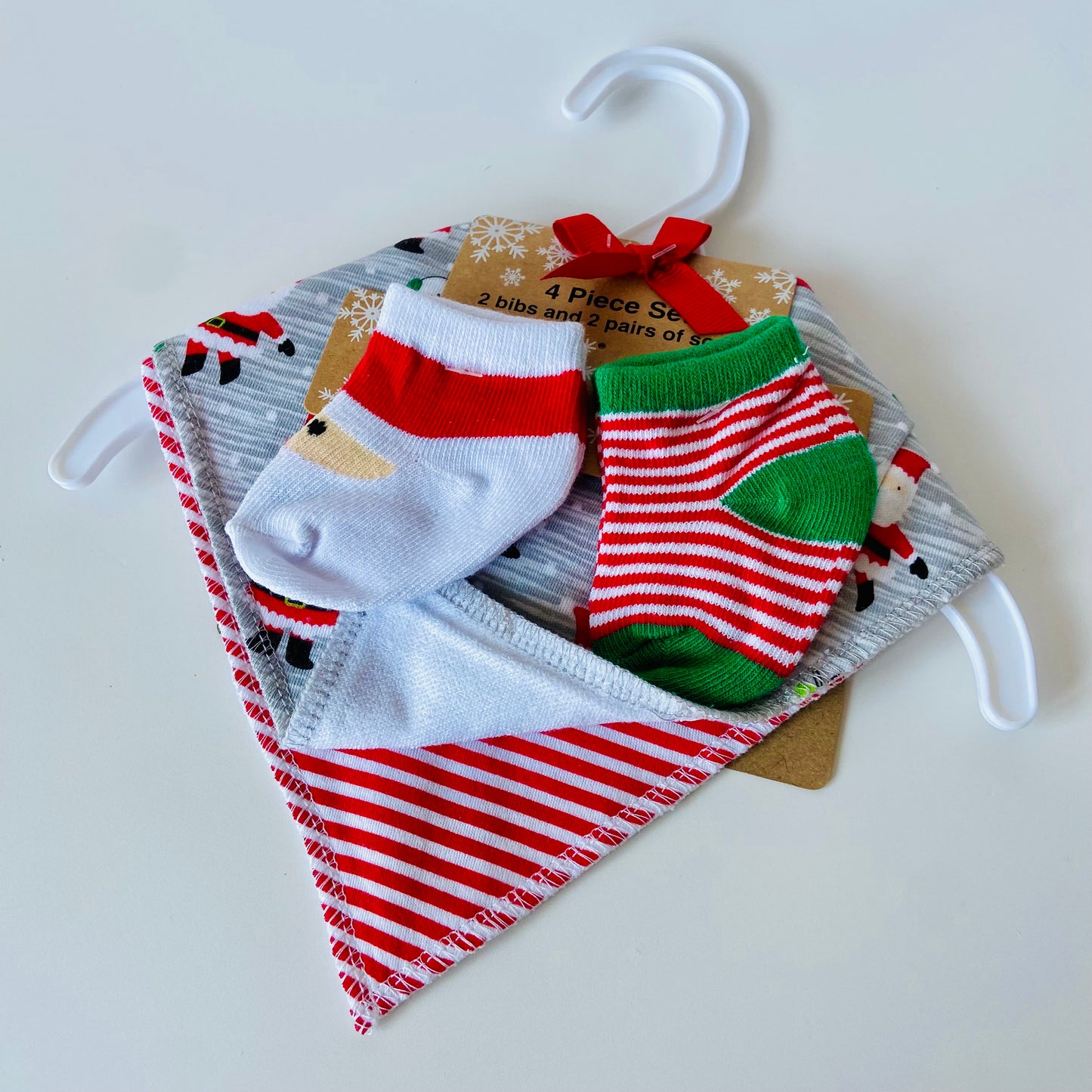 Christmas Bibs & Socks set (0-6 months)