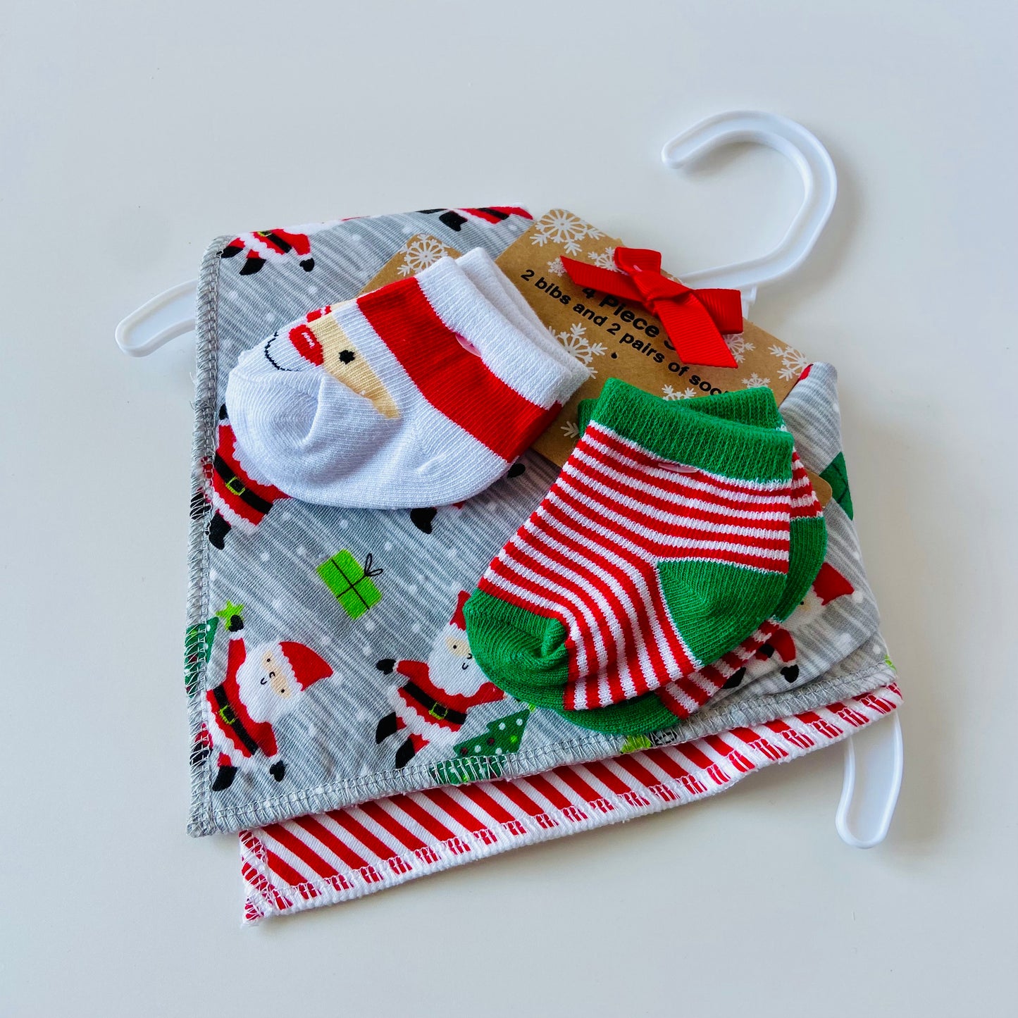 Christmas Bibs & Socks set (0-6 months)